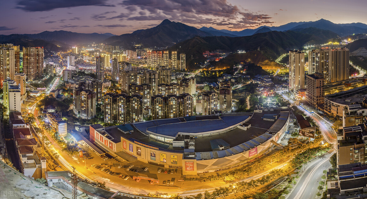 四(si)川5個地級中(zhōng)等城市将晉(jin)升為大城市(shì),未來15年大城(chéng)市數量達11個(ge)