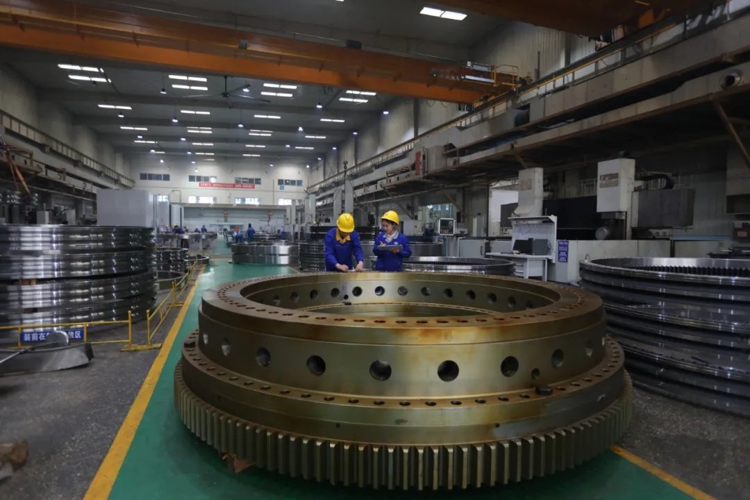 “中國軸承(cheng)工業搖籃(lán)”闊步走向(xiang)世界